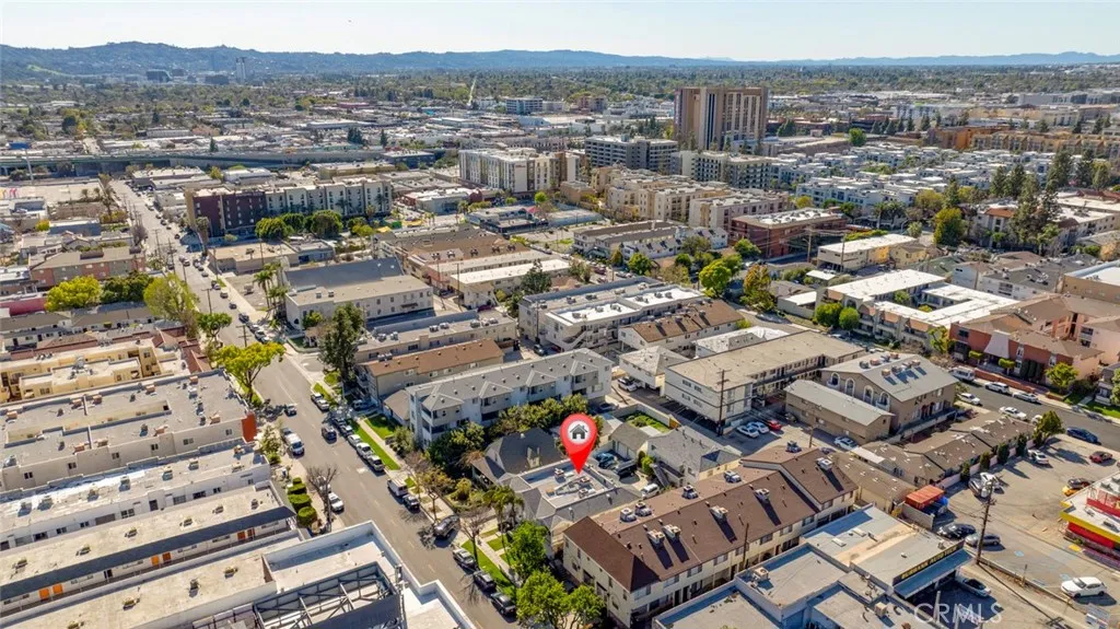 335 E Providencia Avenue, Burbank, California 91502 home-pic-20